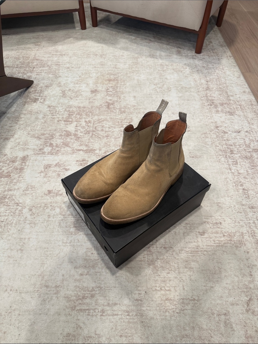 Men's Suede Chukka Boots in Light Brown